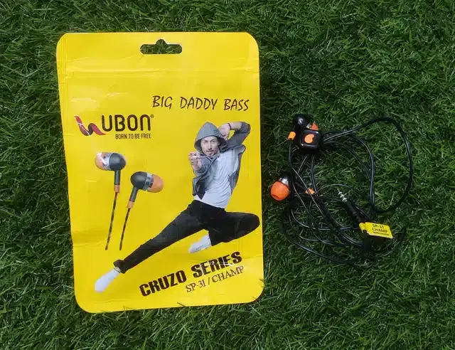 Ubon Sp-31 Champ Big Daddy Bass Cruzo Series Wired Earphone, Black