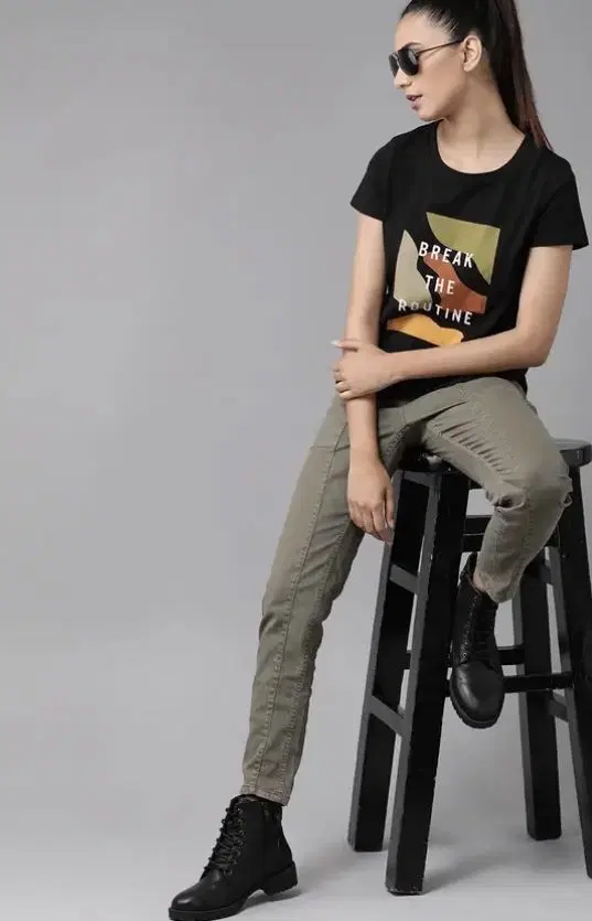 Round Neck Printed T-Shirt for Women, Black (M)