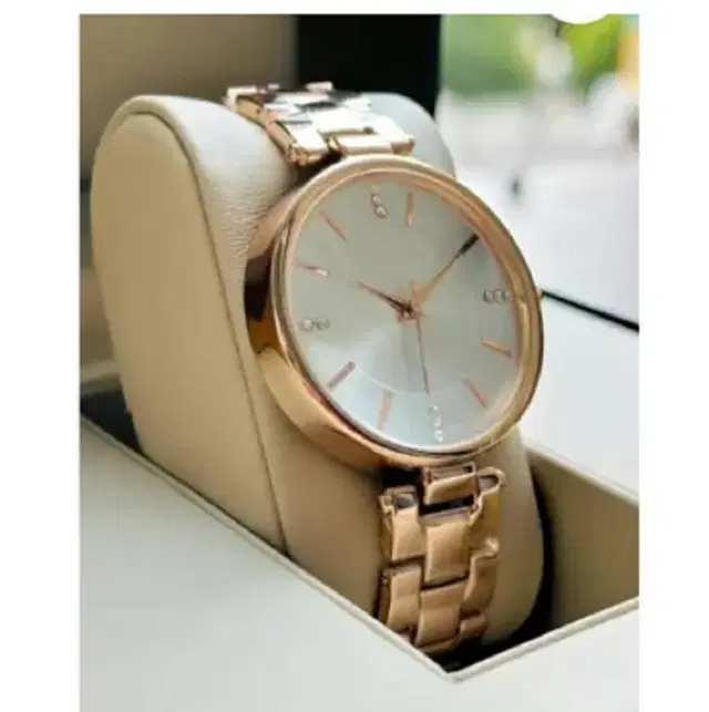 Analog Watch for Women (Gold & Silver)