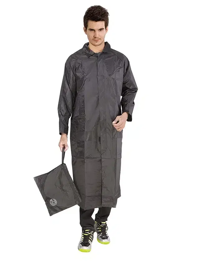 Nylon Waterproof Raincoat for Men, Black, M