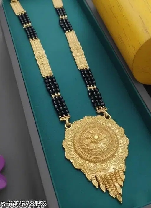 Single Strand Mangalsutra for Women (Gold, Free Size)