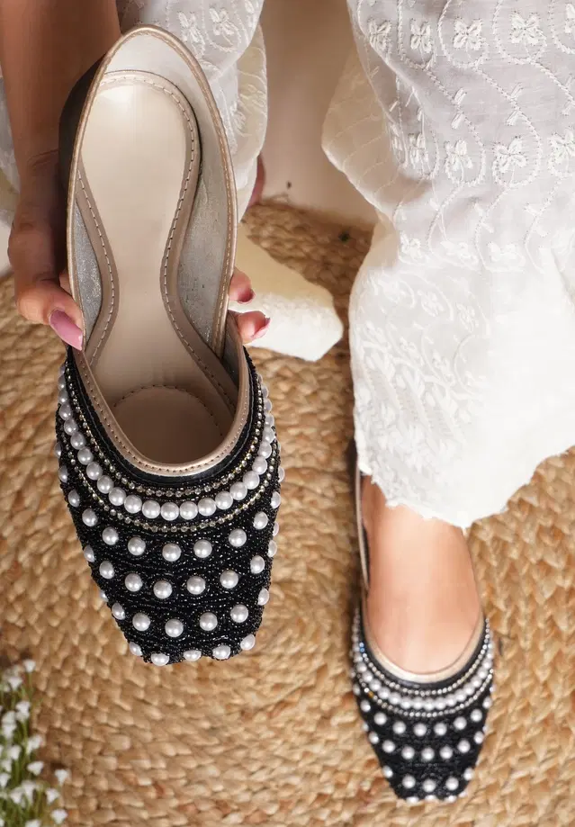 JM Looks Stylish Heels for Women (Black, 4)