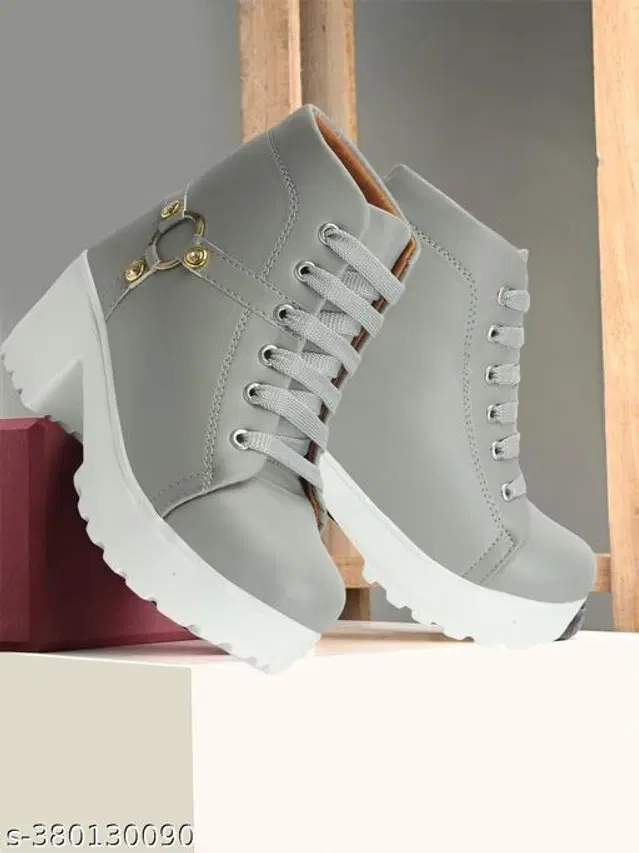 Boots for Women (Grey, 3)
