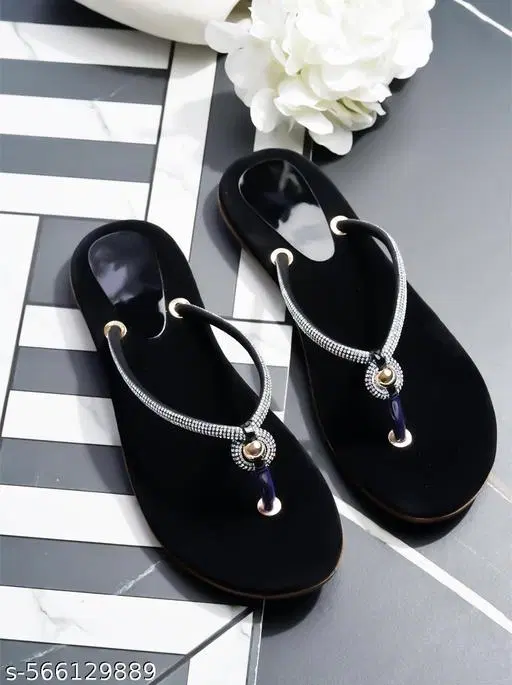 Shoetopia Girls Embellished Thong Flip-flops Black Size 7