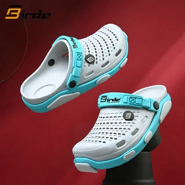 Synthetic Clogs for Men (Grey, 6)