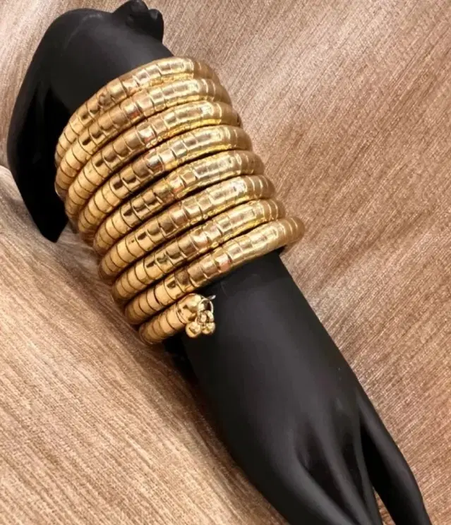 Alloy Spiral Bangle Bracelet for Women (Gold)