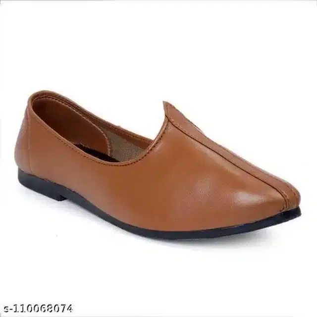 Juttis for Men (Tan, 8)