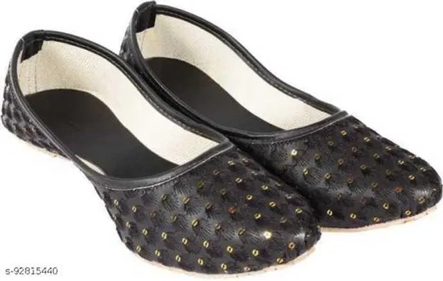 Juttis for Women (Black, 4)