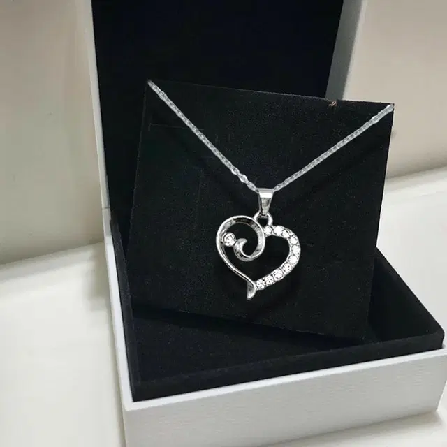 Gold Plated Pendants with Bracelets for Women, Gold (Set of 2)