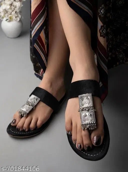 Solid Flat Sandals for Women (Black, IND-4)