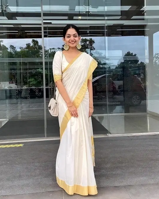 Cotton Blend Printed Saree for Women, White (6.3 m)