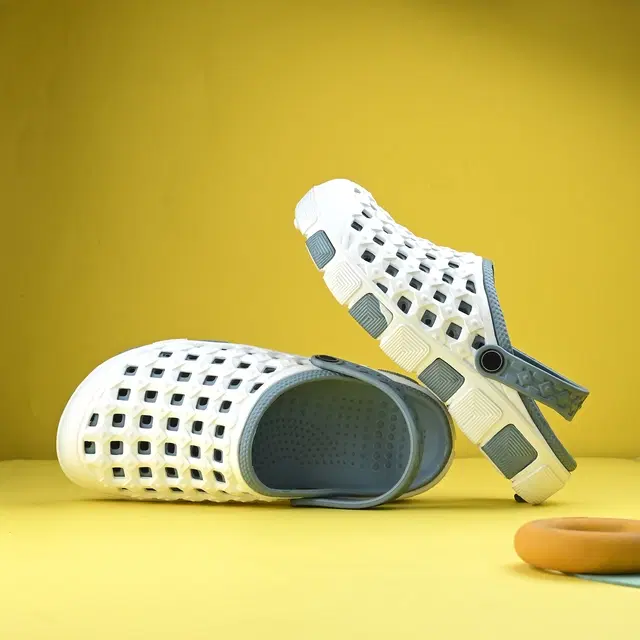 Clogs for Men, White (6)