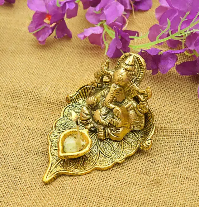 Hand Craved Lord Ganesha on Leaf, Gold