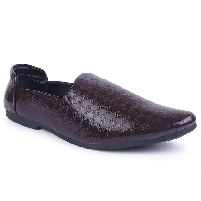 Juttis for Men (Brown, 6)