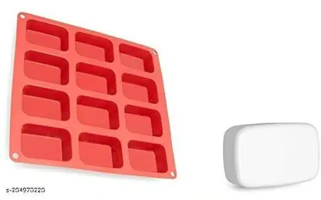 Plastic Bakeware Moulds, Red