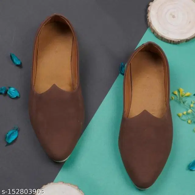 Mojaris for Men (Brown, 7)