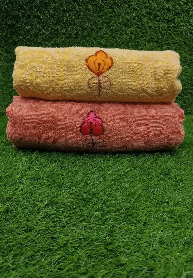Bath Towel, Pack of 2, Yellow & Red, 27x54 inches
