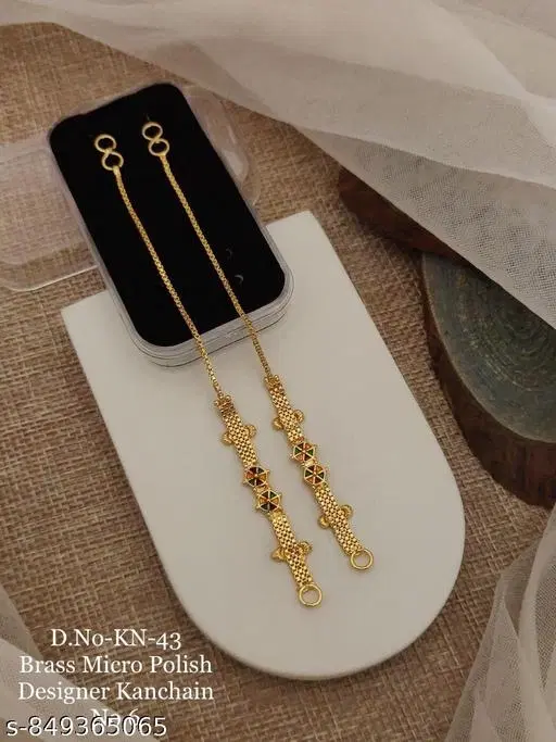 Stylish Studs for Women (Gold, Free Size)