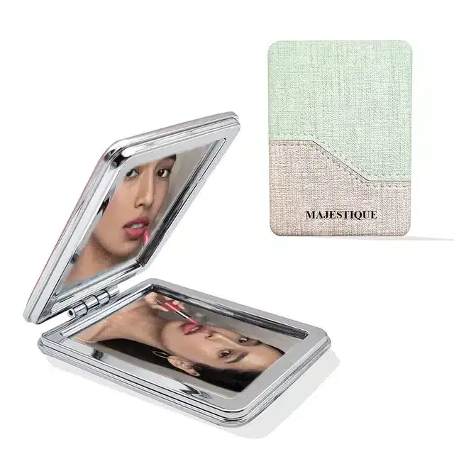 Majestique Classic Canvas Texture Compact Mirror, B-17
