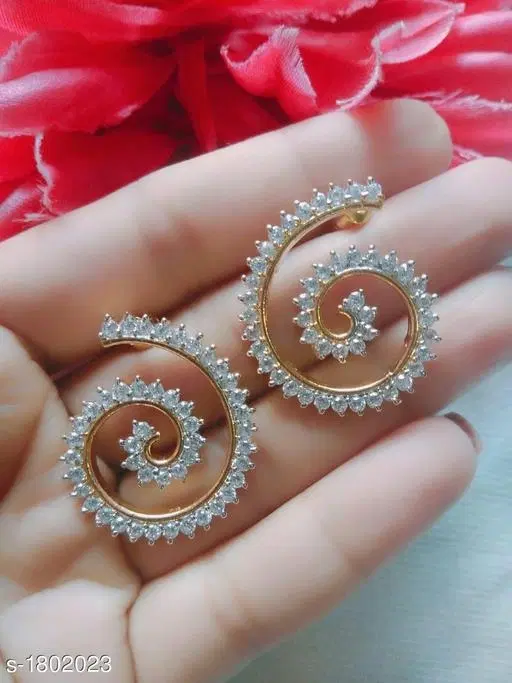 Brass Earring for Women (Gold, Free Size)