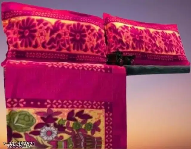 Woolen King Size Bedsheet with 2 Pillow Covers, Multicolor, 90x100 inches