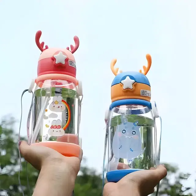 Plastic Water Bottle for Kids,Multicolour (600 Ml)