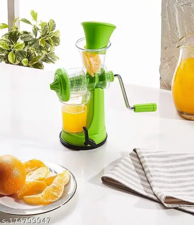 Plastic Manual Hand Juicer, Green