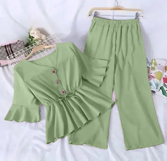Poly Crepe Solid Clothing Set foor Girls, Light Green (0-3 Months)
