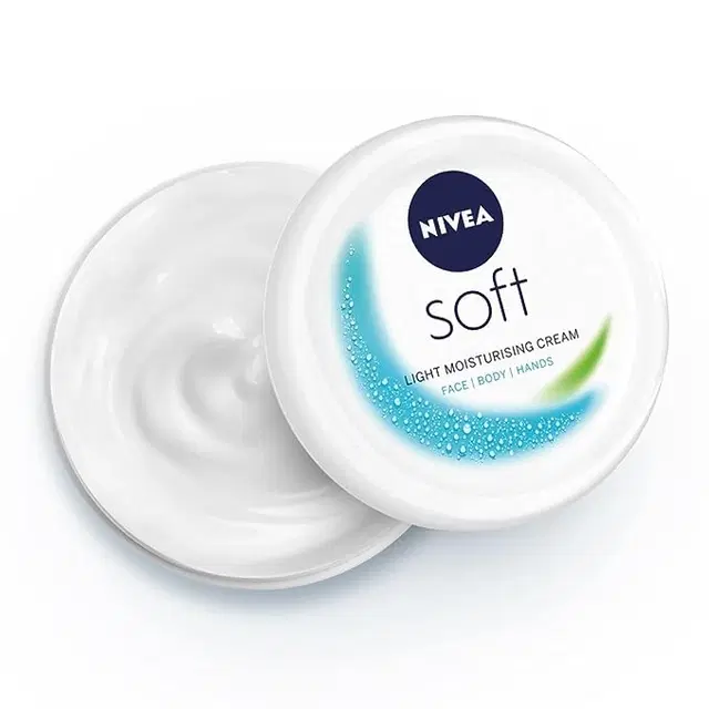 Nivea Soft Light Face Moisturizer, 200 ml