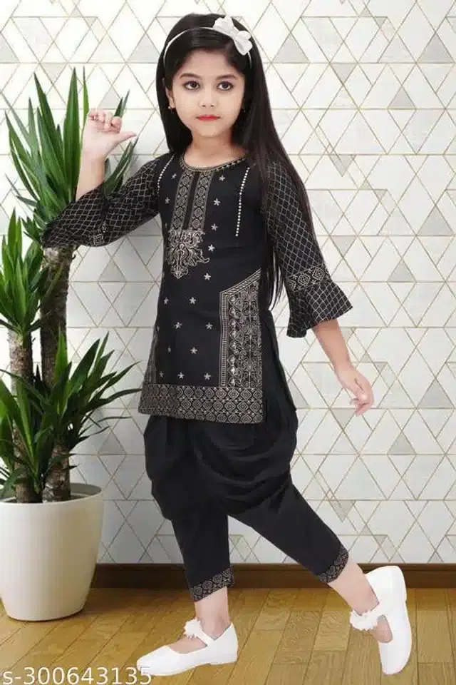 Rayon Clothing Set for Girls (Black, 7-8 Years)