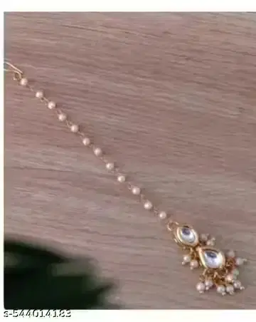 Stylish Mang tikka for Women & Girls, Golden