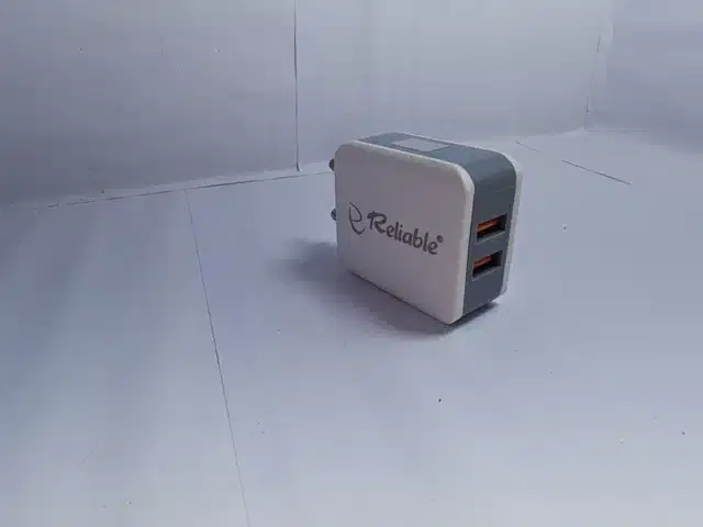 Ultra Fast Charging Mobile Charger, White