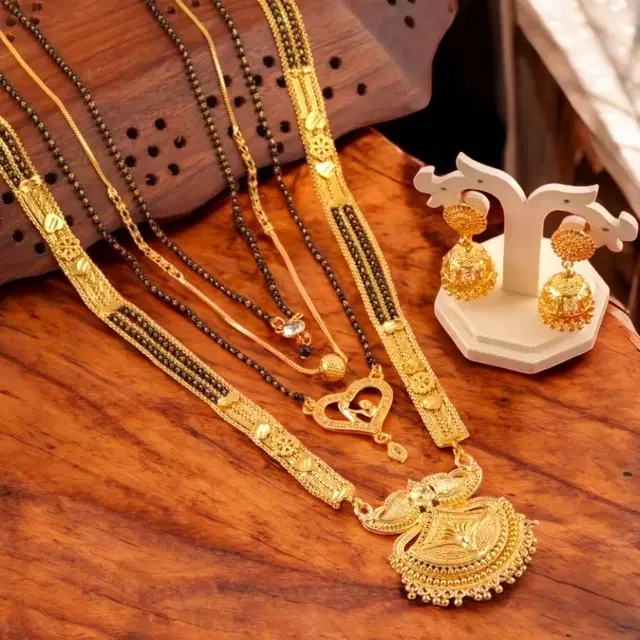 Alloy 4 Pcs Mangalsutra Set with Earrings for Women, Set of 1 (Gold)