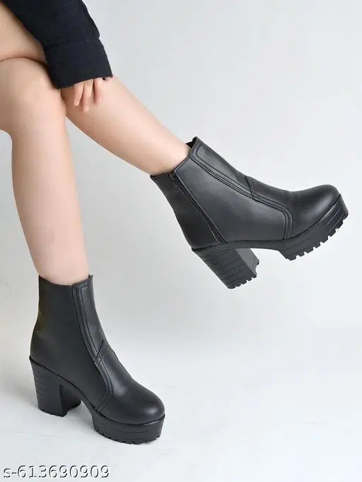 Solid Heeled Boots for Women Black (5)