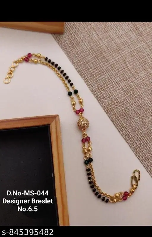 Bracelet for Women (Gold, Free Size)