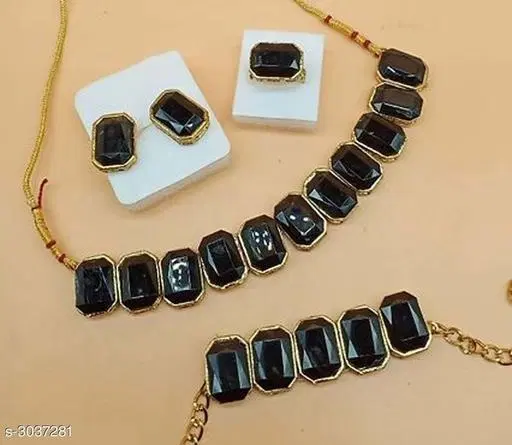 Women's Alloy Gold Plated Jewellery Set