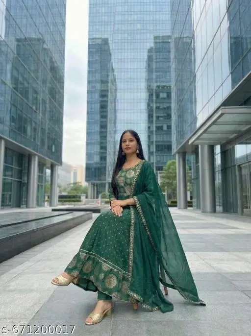 Rayon embroidered Anarkali Kurta Set for Women ( Green,M )
