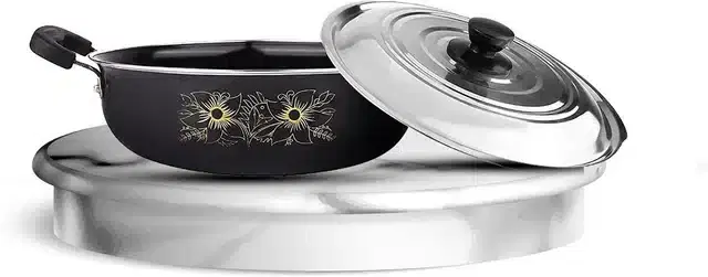 Iron Kadai with Stainless Steel Lid, Black, 3.5 L