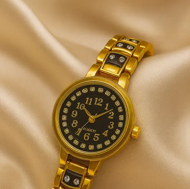 Round Dial Analog Watch for Women, Gold