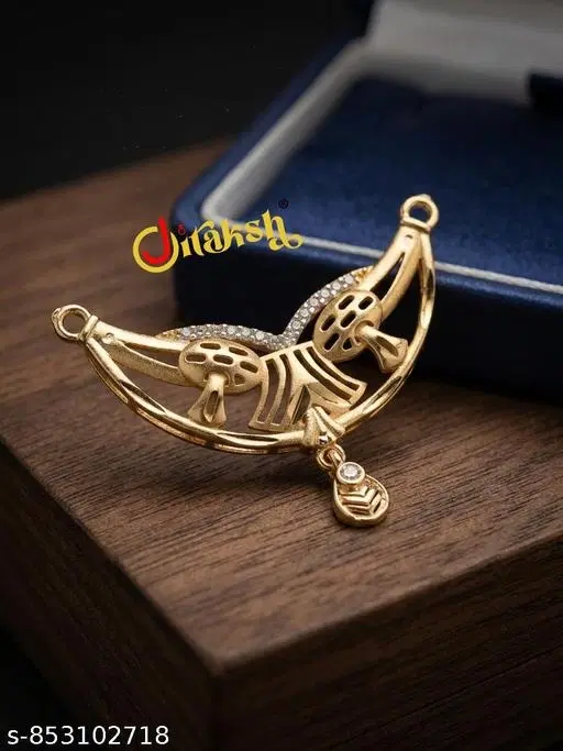 Pendant for Women (Gold)