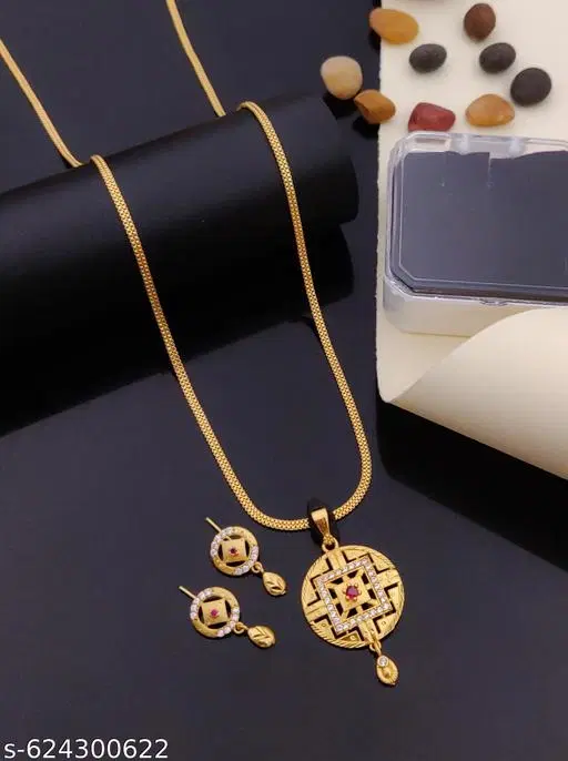 Pendant with Chain for Women (Gold)