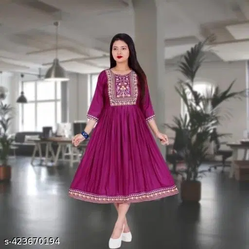 Elegant Gown for Women (Purple, XS)