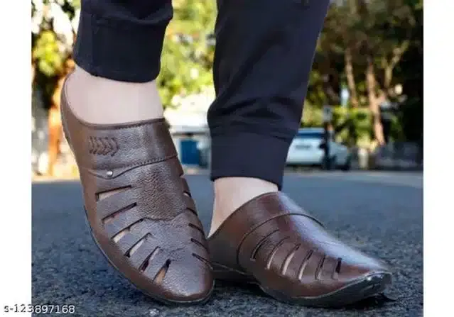 Mojaris for Men (Brown, 7)