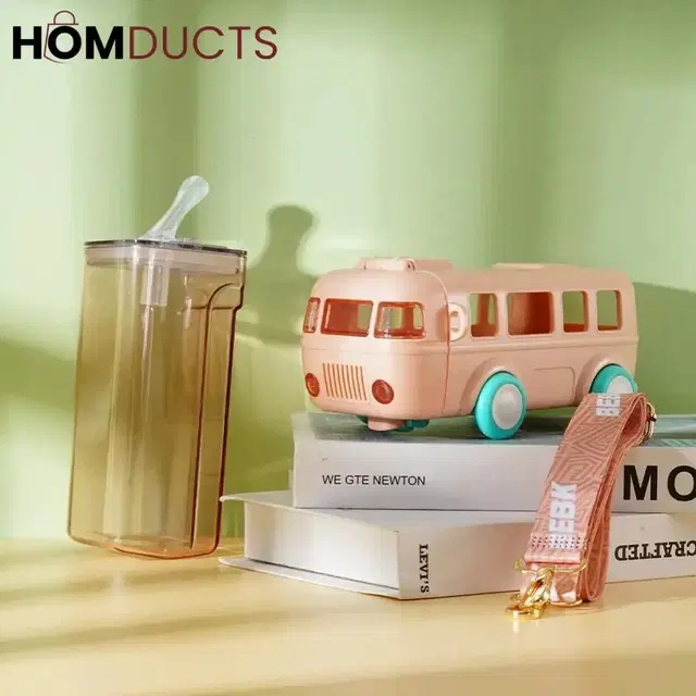 Plastic Bus Shape Sipper Bottle for Kids, Multicolor (1000 ml)