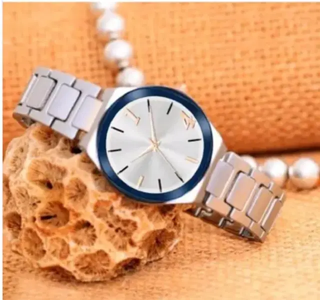 Analog Watch for Women (Silver)