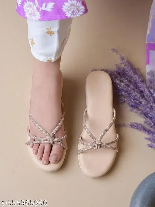 Shoetopia Embellished Sandals Gold Size 3