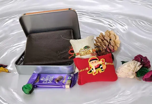 Alloy 2 Pcs Rakhi with Wallet & Chocolate (Multicolor, Set of 1)