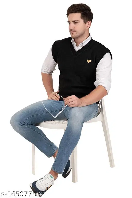 Half Sleeves Sweater for Men (Black, M)
