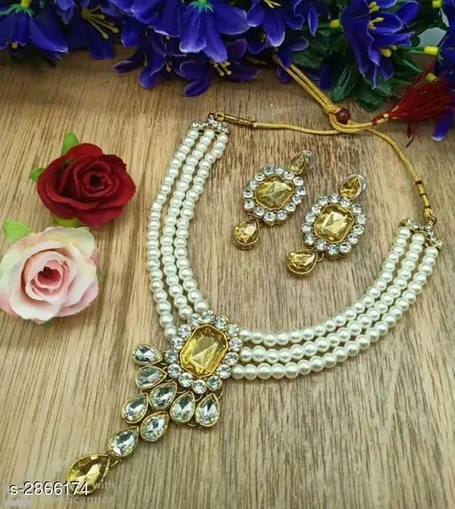 Trending Alloy Jewellery Sets