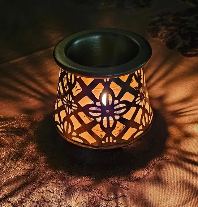 Metal Decorative Electric Moroccan-Style Oil Burner with Oil, 10 ml, Gold, Set of 1